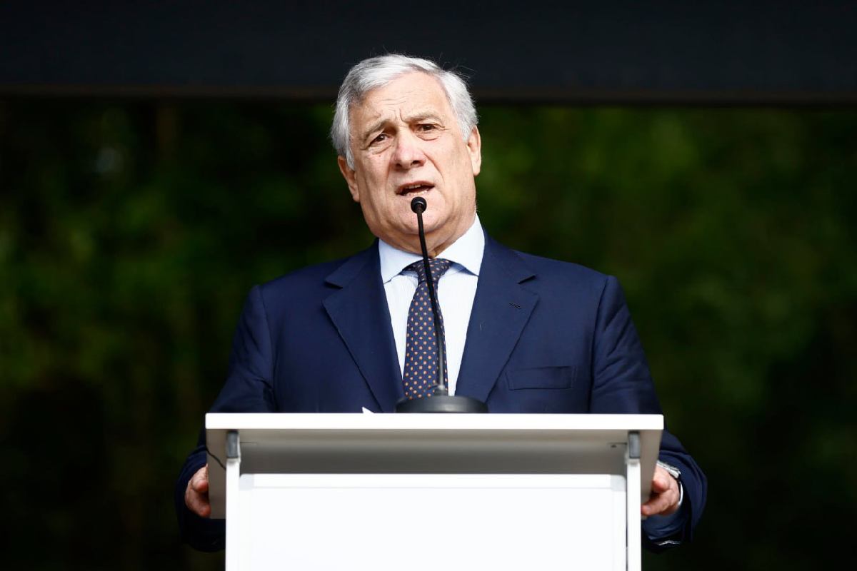 Antonio Tajani, segretario di Froza Italia, esclude alleanze con Le Pen e Afd