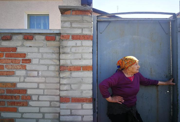 Una donna durante la guerra in Ucraina