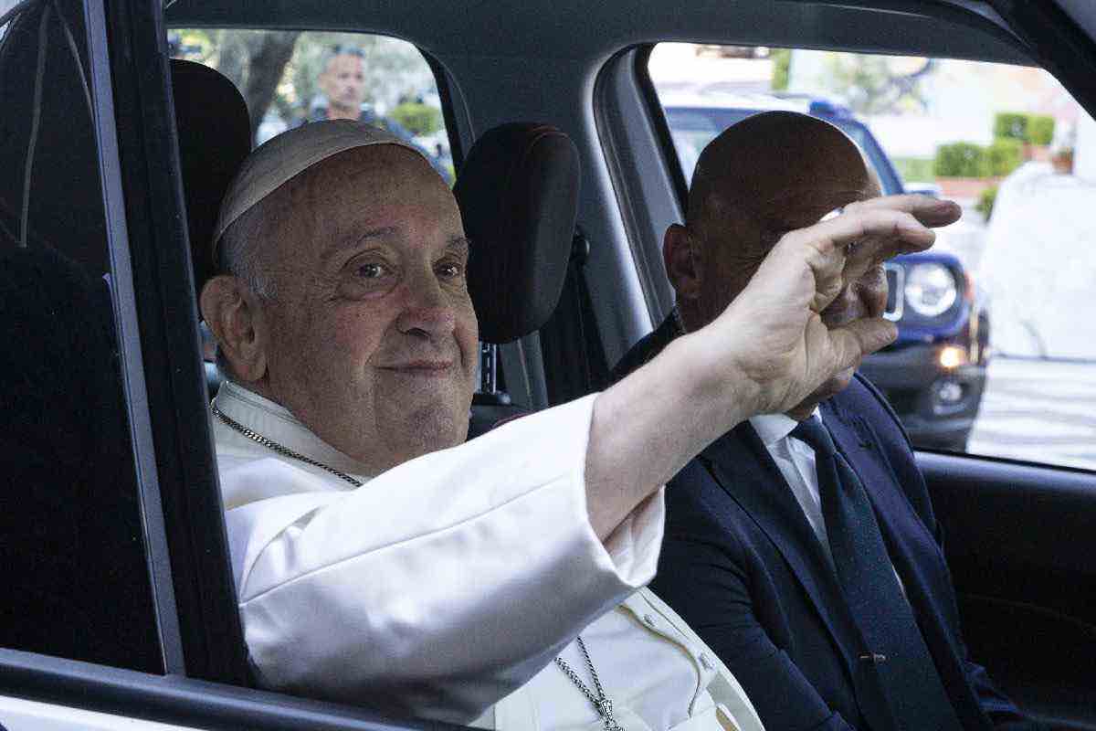 Papa Francesco attaccato dal ministero degli Esteri ucraino