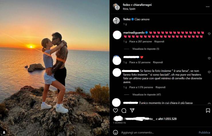 post Instagram Chiara Ferragni e Fedez: bacio a Ibiza