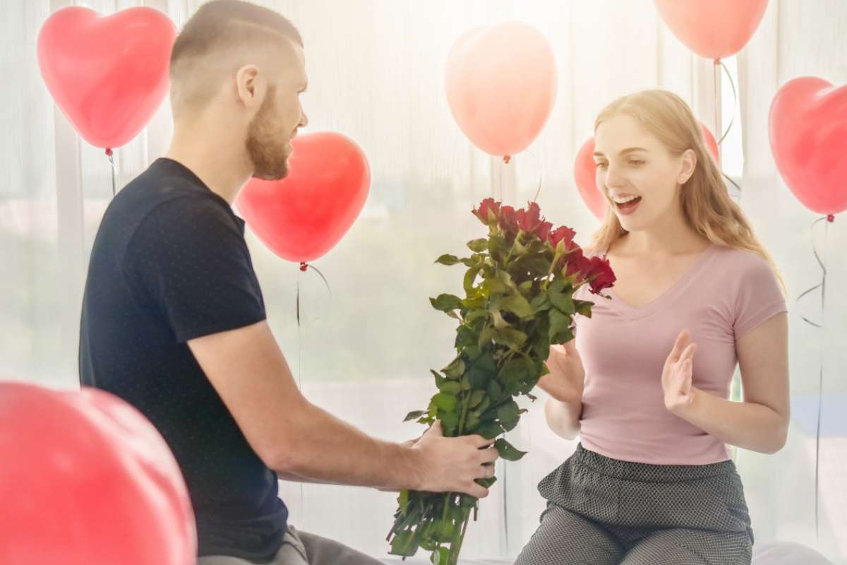 gesti che un uomo innamorato fa