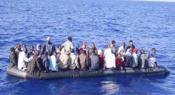 Migranti, i soccorsi in mare favoriscono le partenze? Uno studio fa luce sulla questione