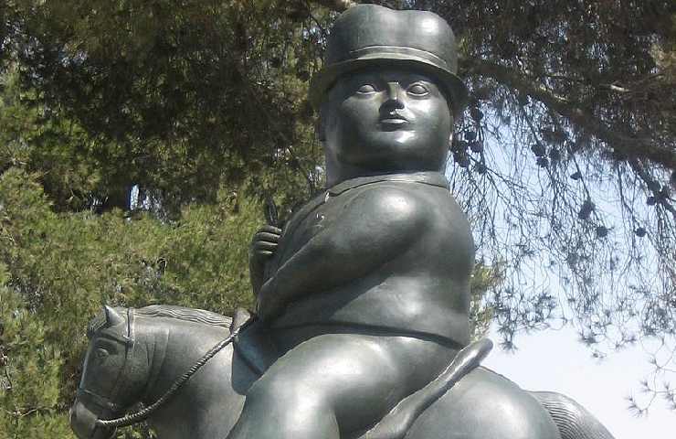 la scultura Man On Horse di Botero