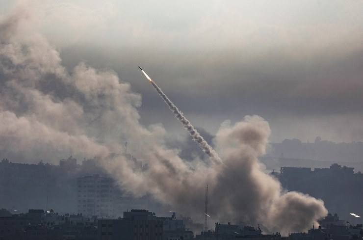 Uno dei missili lanciati da Hamas