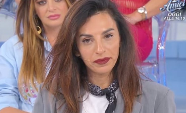 uomini e donne bacio