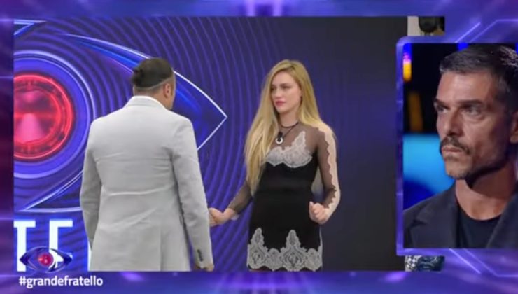 heidi baci si รจ ritirata a causa delle critiche di suo padre