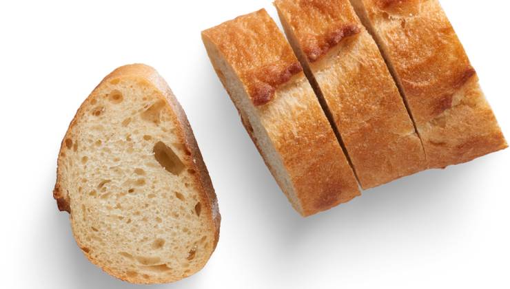Ti è avanzato del pane? Ecco cosa si può preparare con gli avanzi: da leccarsi i baffi  --- (Fonte immagine: https://www.newsby.it/wp-content/uploads/2023/10/pane-newsby.it-02102023.jpg)