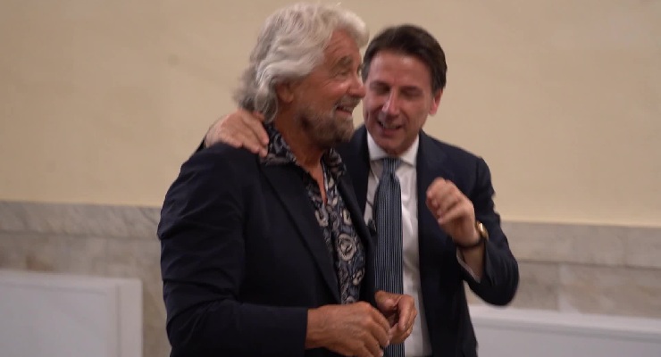 Beppe Grillo e Giuseppe Conte, fondatore e leader del M5s