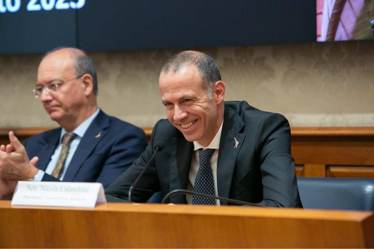 Massimiliano Romeo, capogruppo Lega al Senato, propone un ddl per agganciare i salari al costo della vita