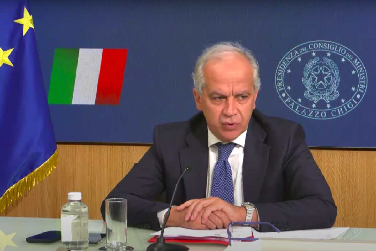 ministro dell'Interno Matteo Piantedosi