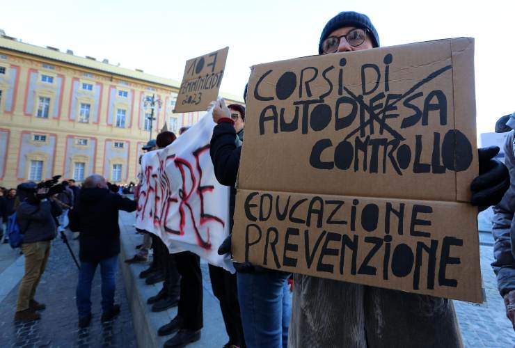 Manifestazione contro la violenza sulle donne