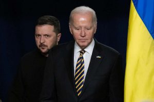 Joe Biden e Volodymyr Zelensky