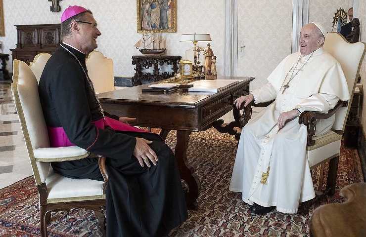Visvaldas Kulbokas con Papa Francesco