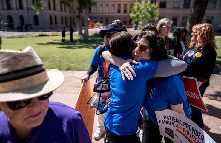 Attivisti pro aborto in Arizona