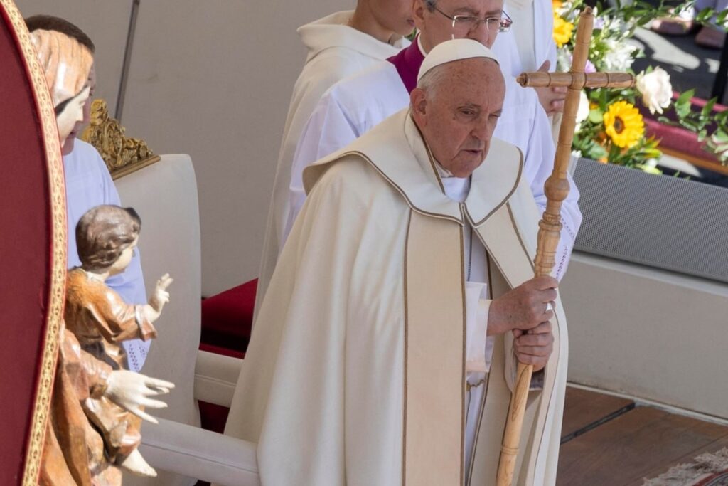 Papa Francesco e la frase controversa circa l'omosessualità nei seminari