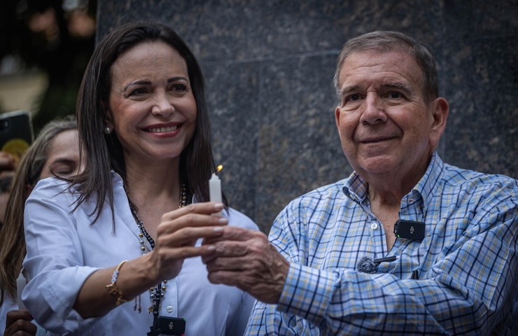 Edmundo González Urrutia, chi è il politico venezuelano ricercato dalla polizia?
