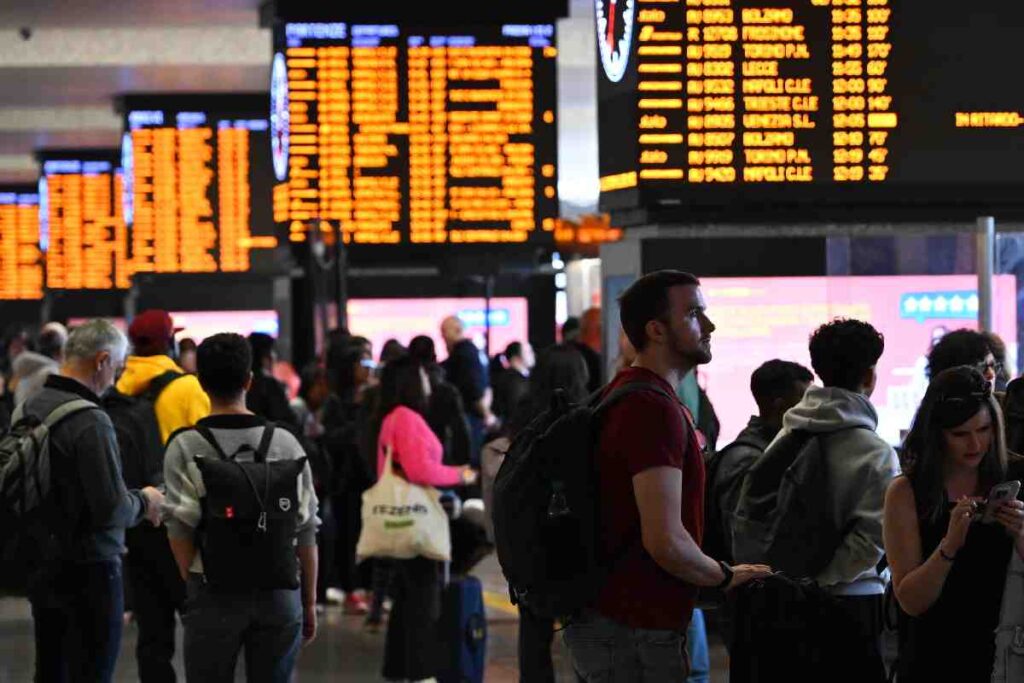Le ferrovie avvisano dei ritardi con sorprendente puntualità