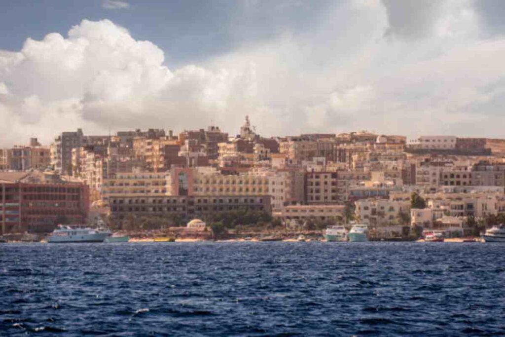 Sommergibile affonda nel mar Rosso