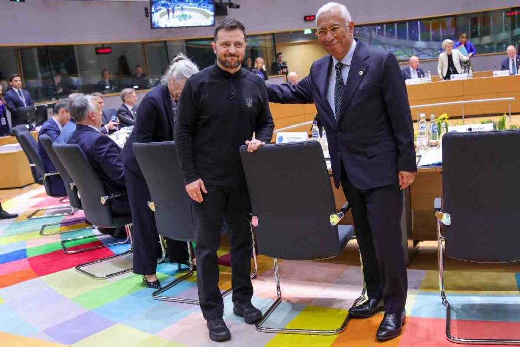 Volodymyr Zelensky e il presidente del Consiglio europeo Antonio Costa